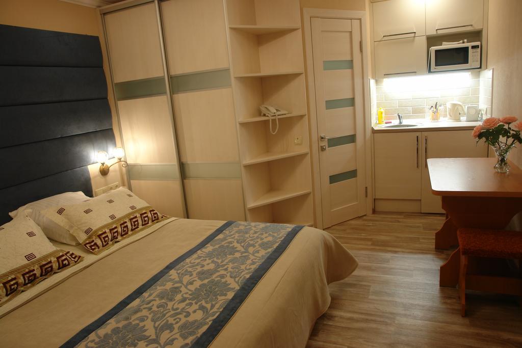 Hotel Sicilia Czarnomorsk Zewnętrze zdjęcie