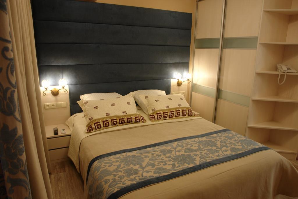Hotel Sicilia Czarnomorsk Zewnętrze zdjęcie